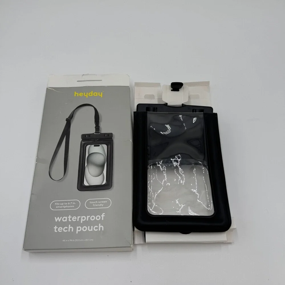Heyday Waterproof Phone Pouch Case Fits 6.7in Touch Screen Black NEW open box